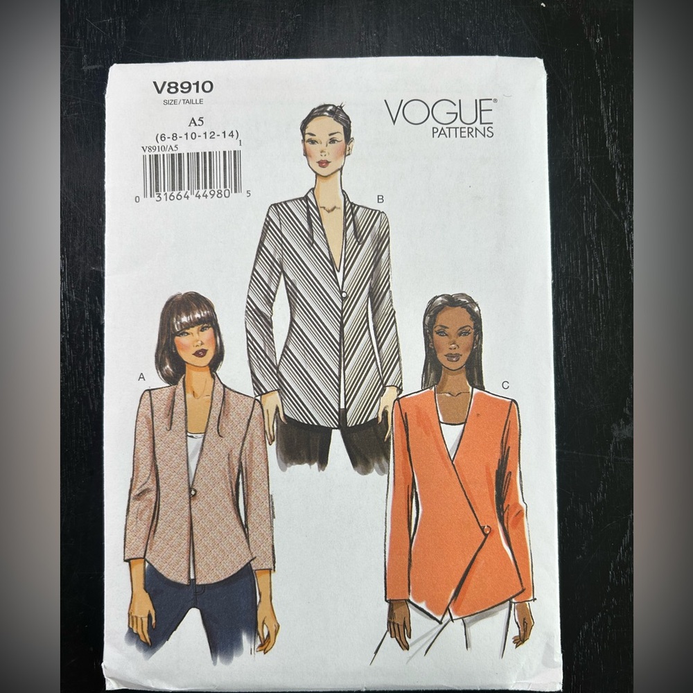 Vogue Macao’s collab Women's Orange and Black Blazer Pattern- Sz 6-14 unused